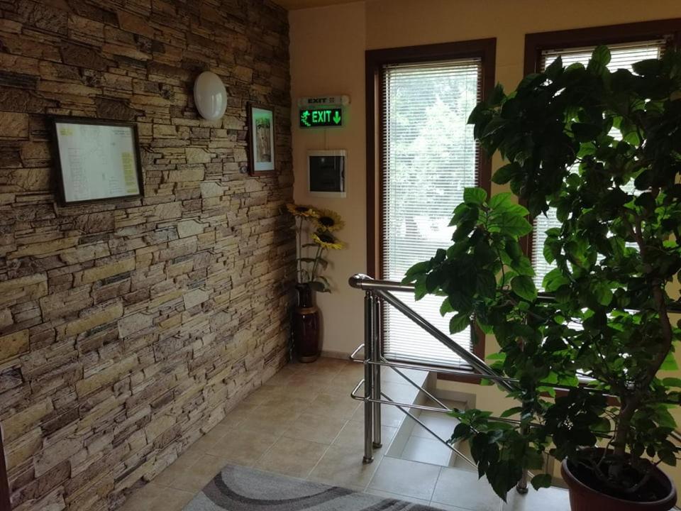 Хотел Омега Stara Zagora Buitenkant foto