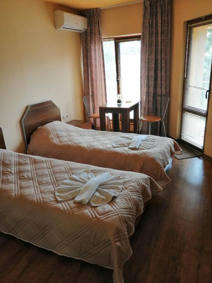 Хотел Омега Stara Zagora Buitenkant foto