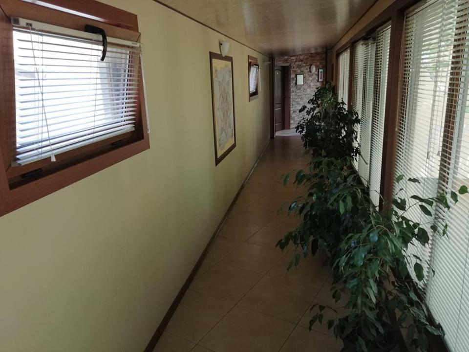 Хотел Омега Stara Zagora Buitenkant foto